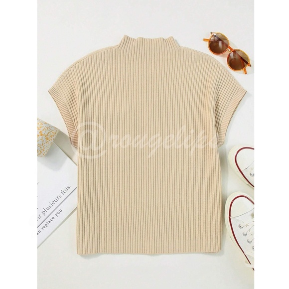 Knit Beige Spring/Fall Short Sleeve Pullover Sweater Top Front Pocket - Picture 5 of 8
